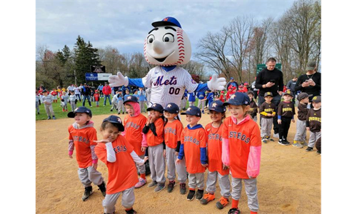Players at 2022 Opening Day